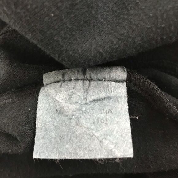 V-neck shark bite knit top - Picture 6 of 9